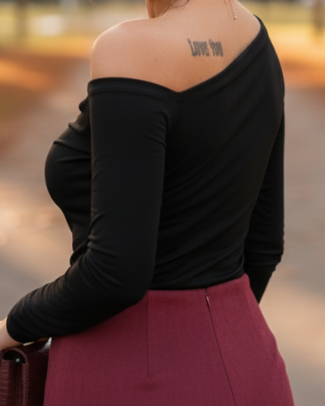 Luna — Camiseta manga larga negra con hombro asimétrico