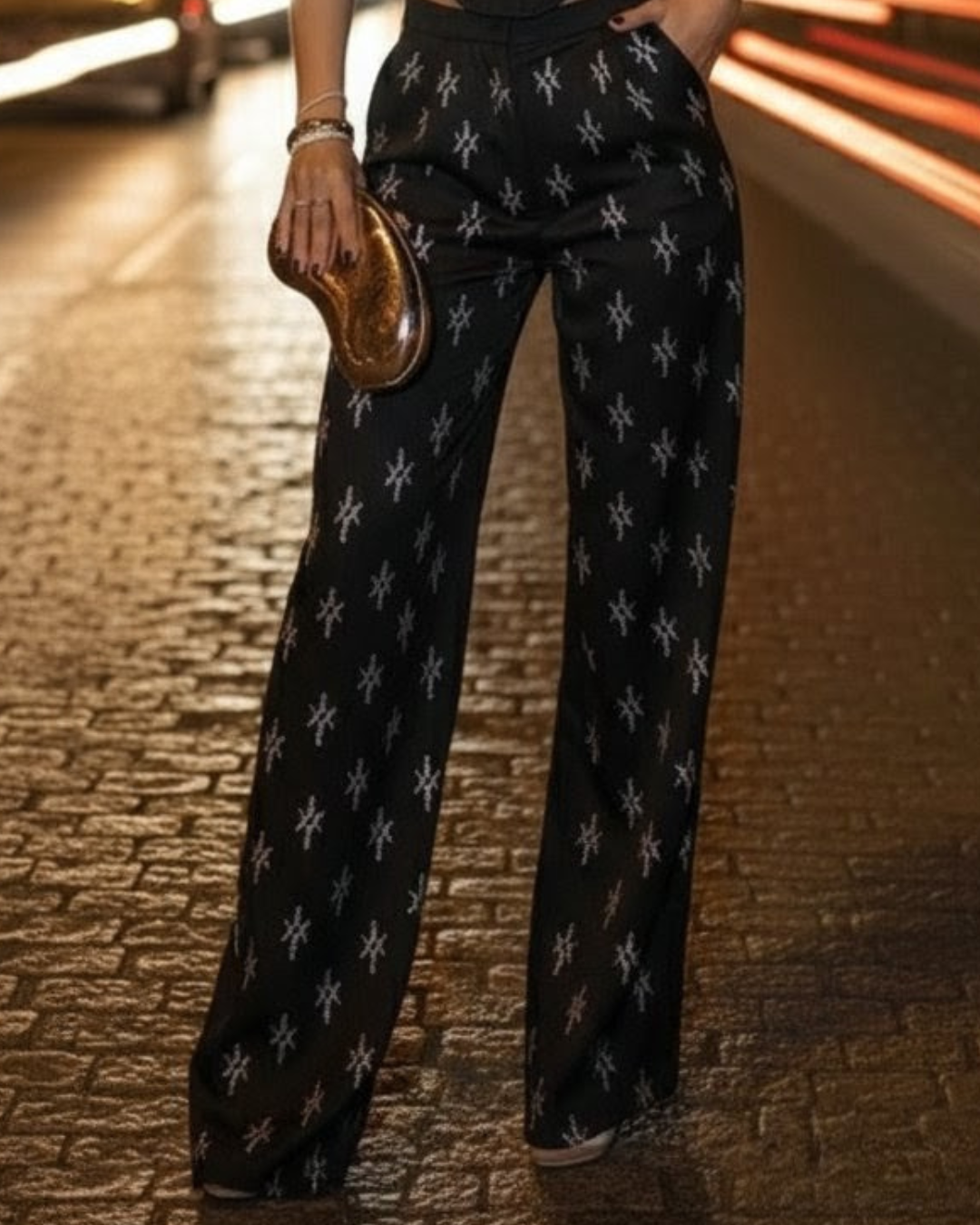 Nyx - Pantalón negro de traje con lentejuelas